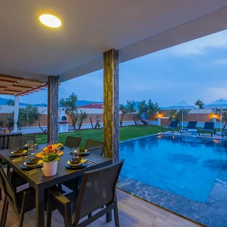 וילה Conservative With Jacuzzi At By Solo